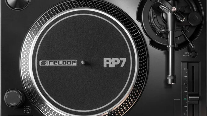 The first pro DJ turntable built for 7-inch records Reloop RP-7