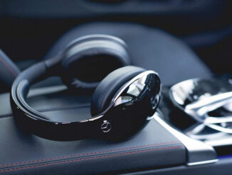 Mercedes-Benz Wireless Headphone 2
