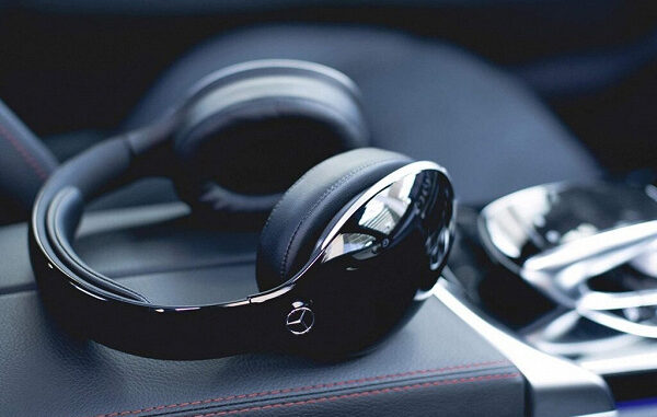 Mercedes-Benz released its own wireless headphones Mercedes-Benz Wireless Headphone 2
