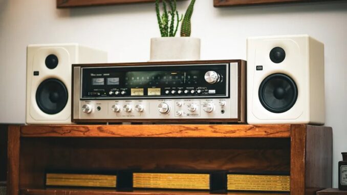 Sleek Latte-Colored Studio Monitors : Kreate Series Sleek Latte-Colored Studio Monitors : Kreate Series